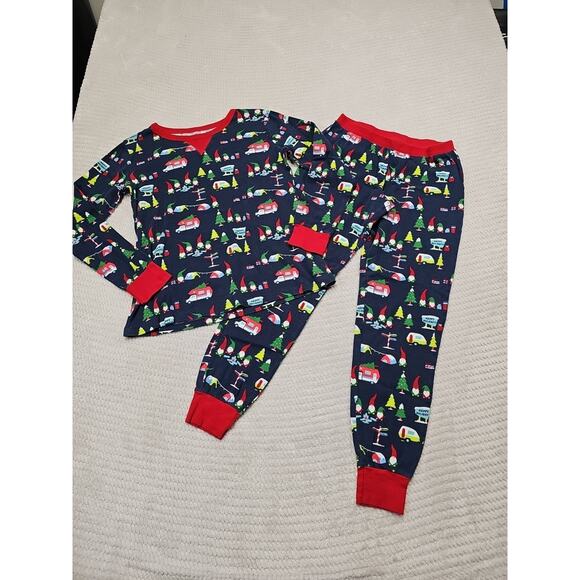 Wonder Shop Pajama Set Womens Small Christmass Pajamas Gnomes Campers - Picture 1 of 8